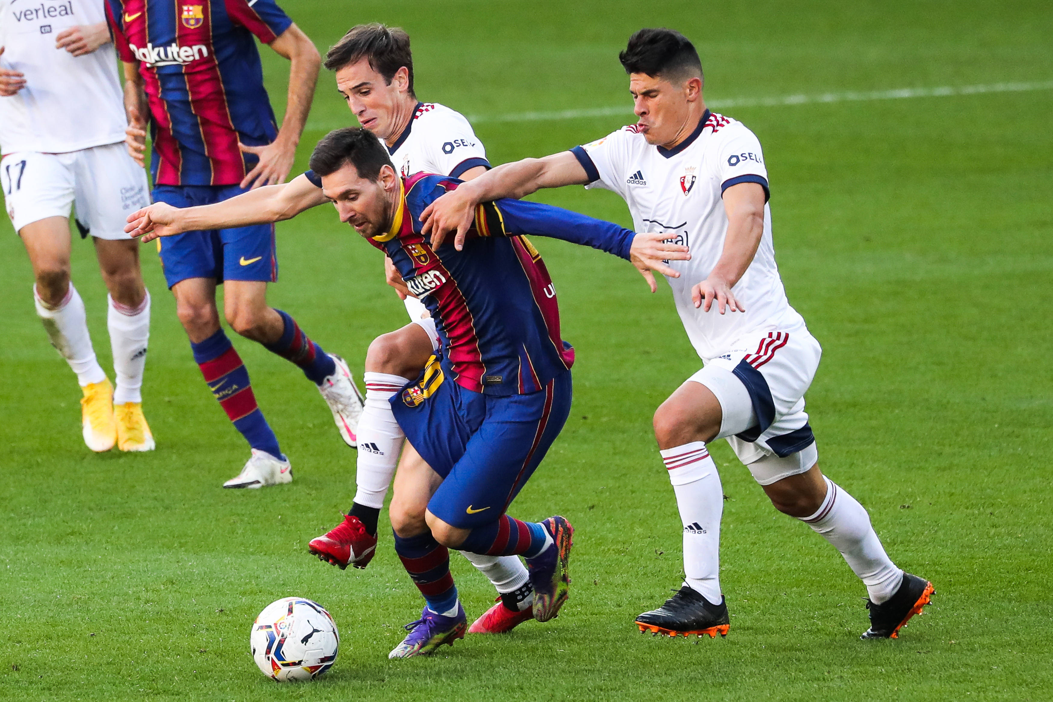 开云体育中国官方-赛地聚焦——西甲国际比赛日热度飙升，巴塞罗那内部沟通，赛场秩序良好，训练强度明显提升